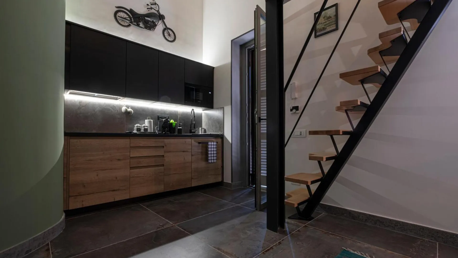Vatican Boutique Apartment With Large Terrace Rzym